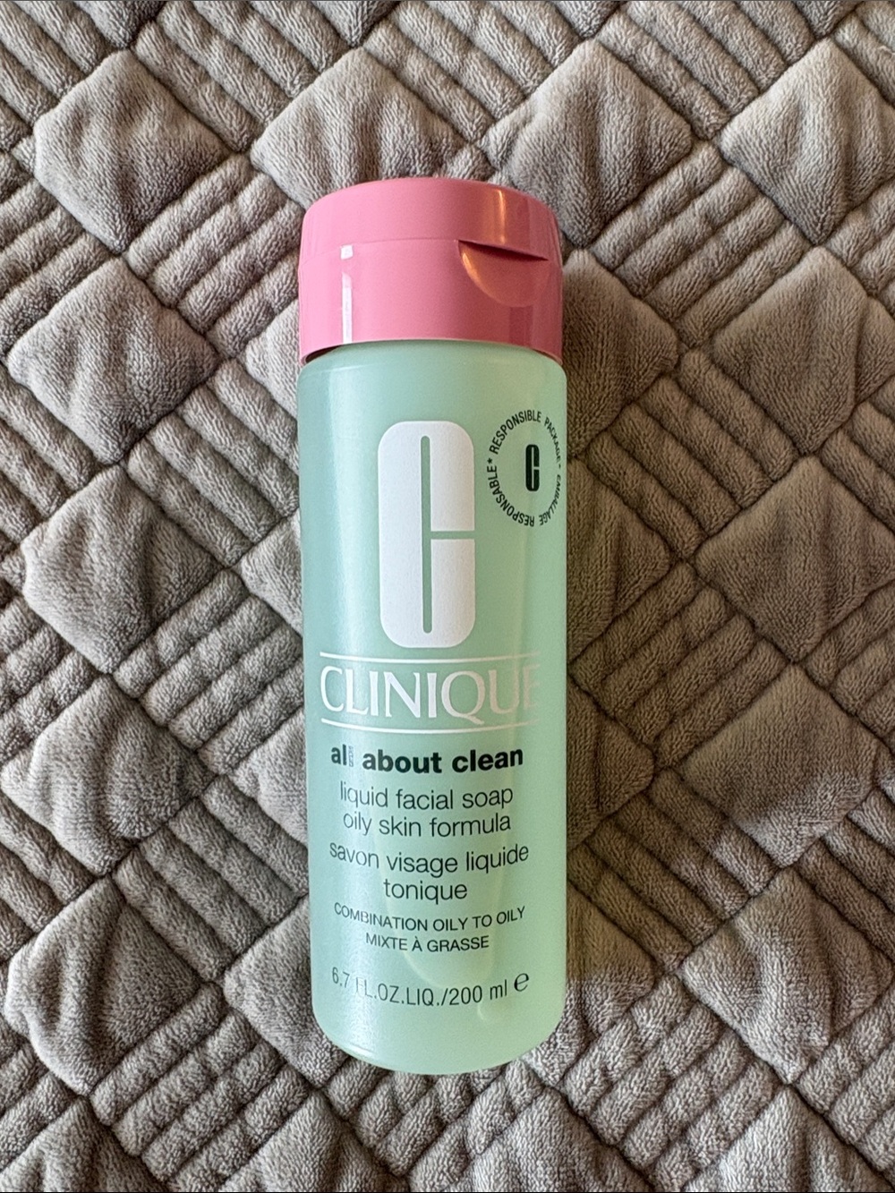 Clinique Mint Bottle with Pink Cap Liquid Facial Cleanser / Combo to Oily